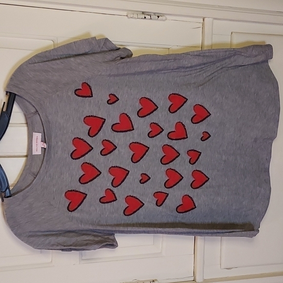 Molly & Isadora Hearts Graphic Tee - Picture 1 of 8